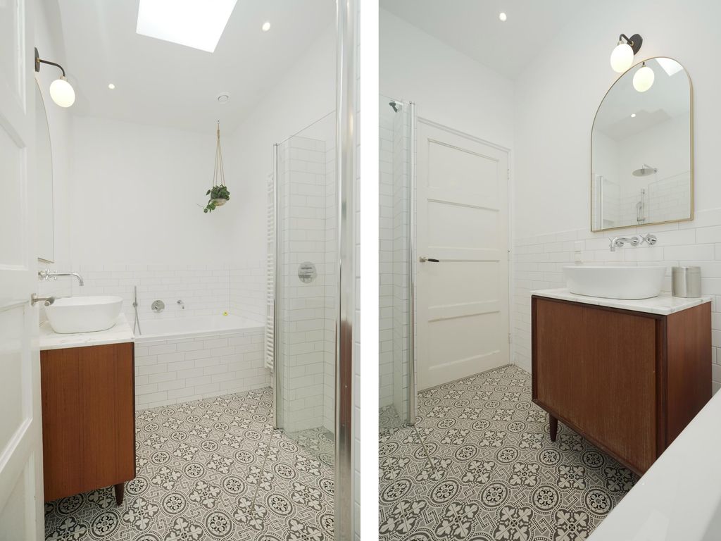 van de Wateringelaan 37, VOORBURG