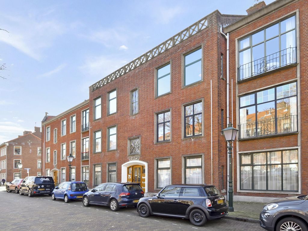 Willem de Zwijgerlaan 22B, 'S-GRAVENHAGE