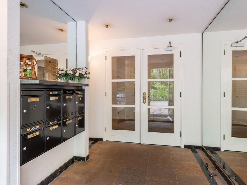 Laan van Pluymestein 30, WASSENAAR