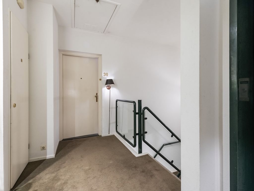 Laan van Pluymestein 30, WASSENAAR