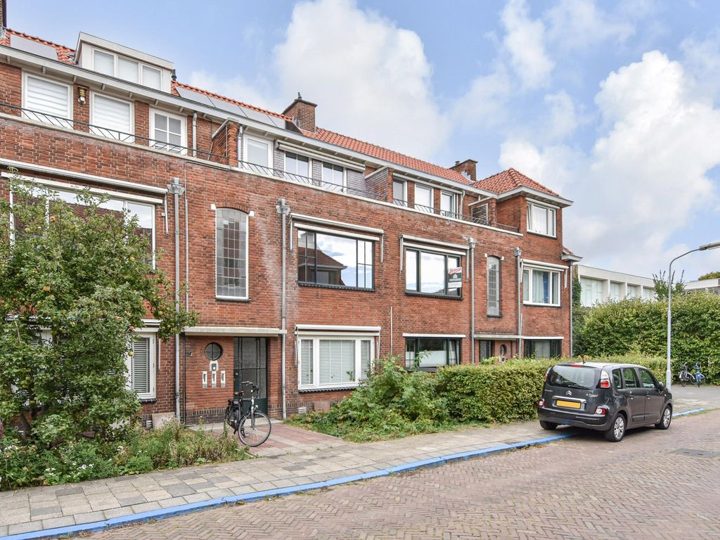 van Watervlietstraat 34, VOORBURG