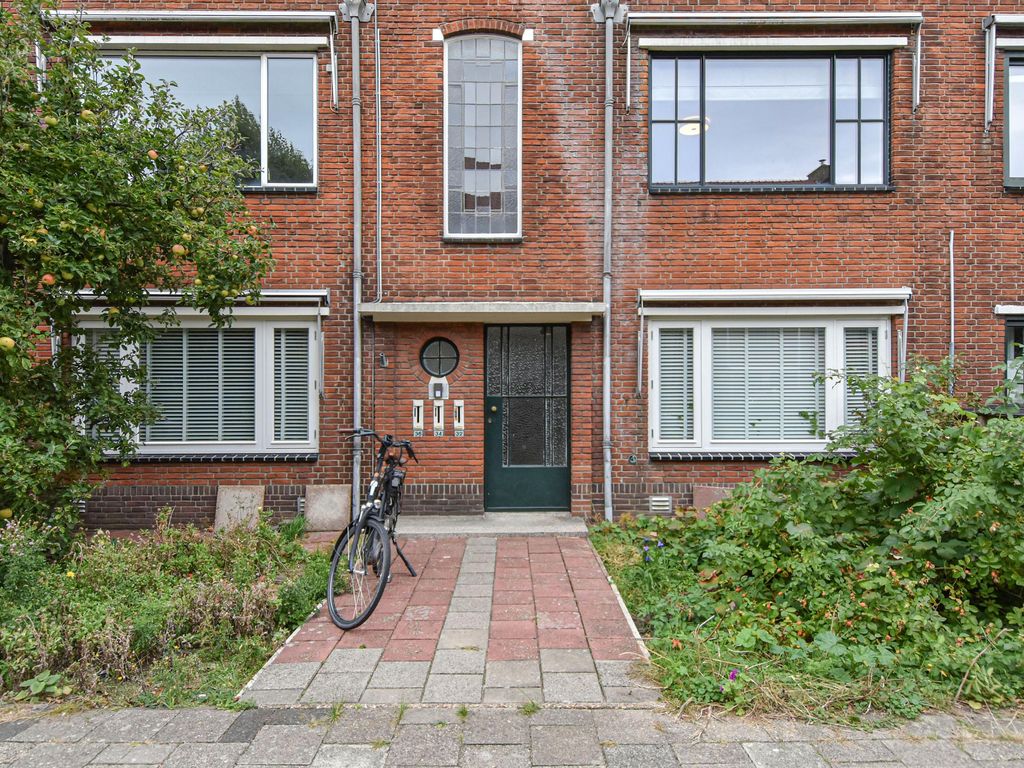 van Watervlietstraat 34, VOORBURG