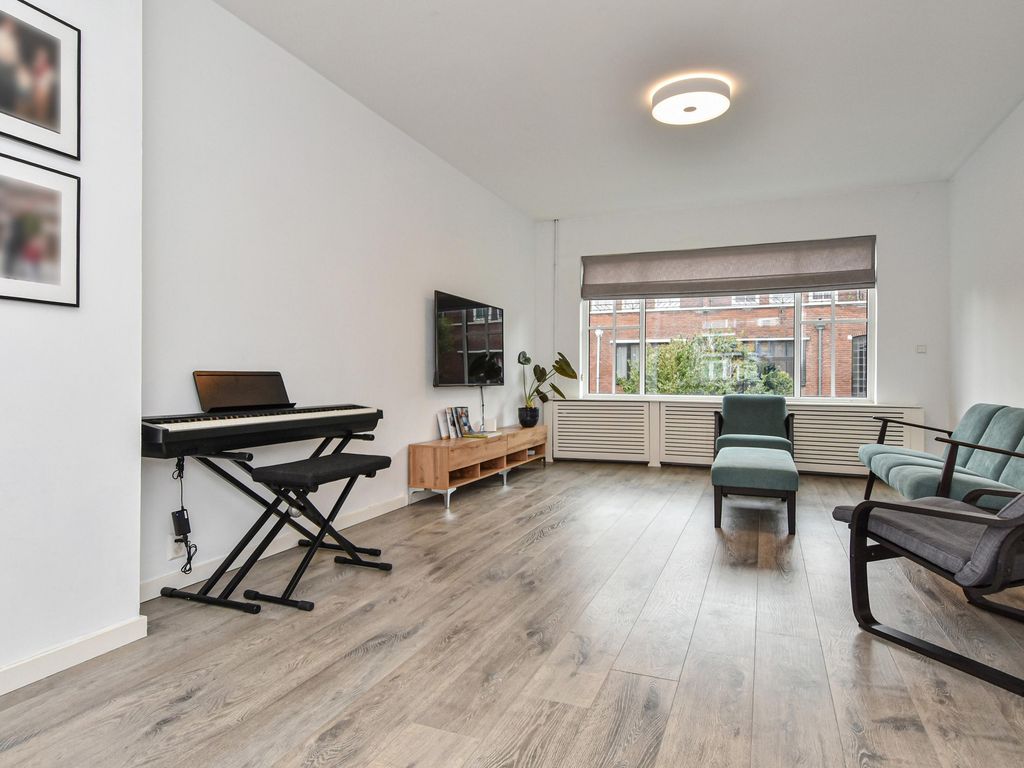 van Watervlietstraat 34, VOORBURG