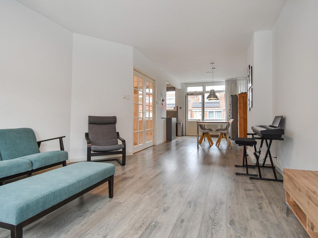 van Watervlietstraat 34, VOORBURG