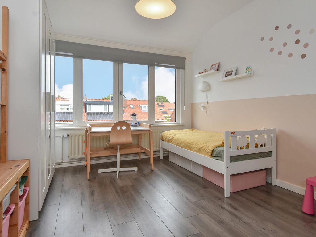 van Watervlietstraat 34, VOORBURG
