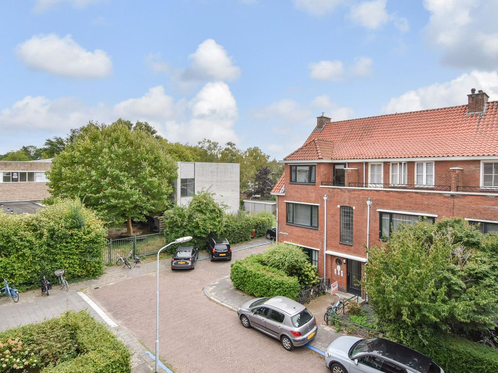 van Watervlietstraat 34, VOORBURG