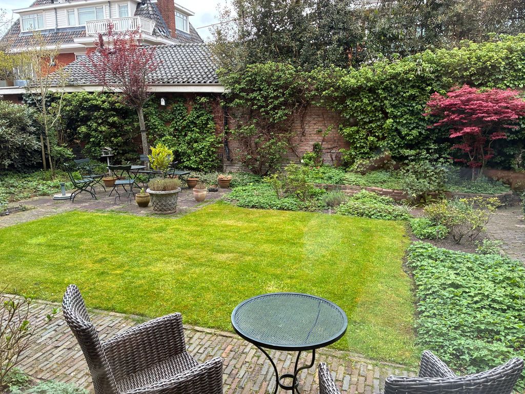 Van Ouwenlaan 4, 'S-GRAVENHAGE