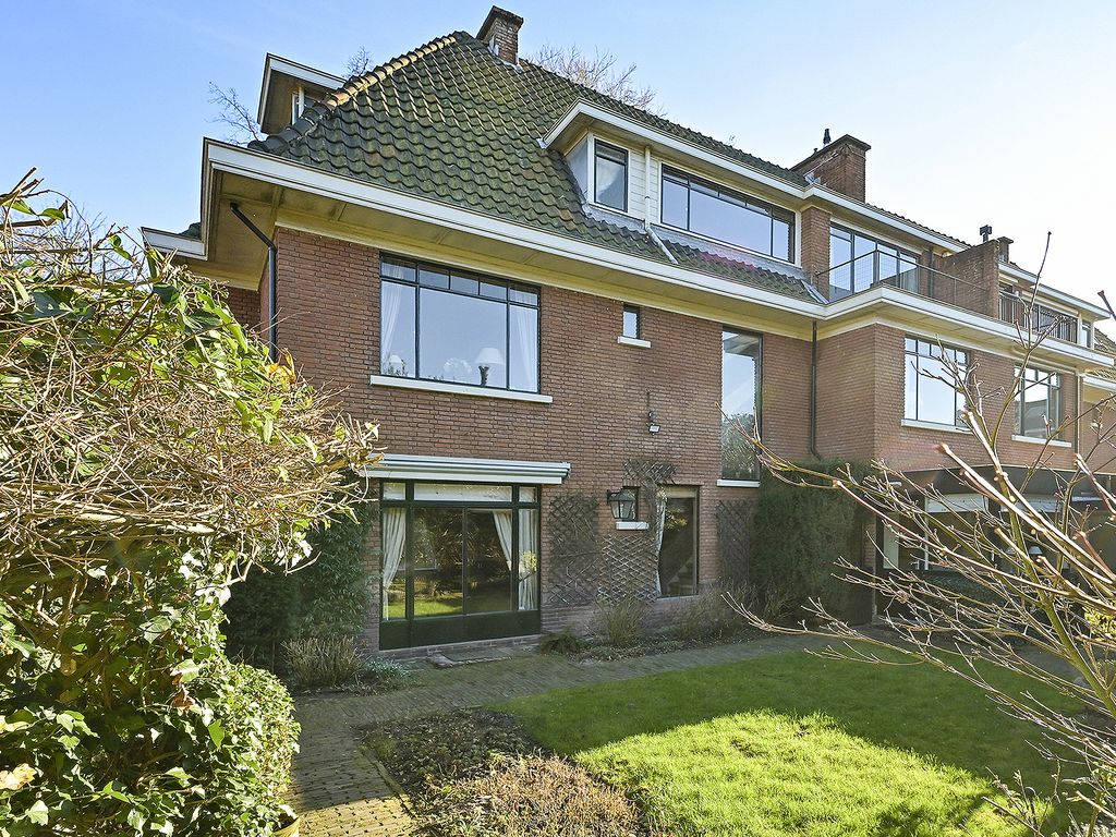 Van Ouwenlaan 4, 'S-GRAVENHAGE
