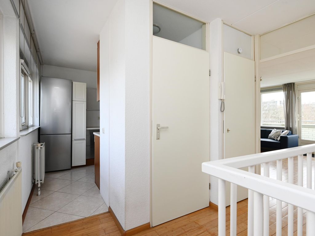 Ir. van der Sluijsplantsoen 49, 'S-GRAVENHAGE