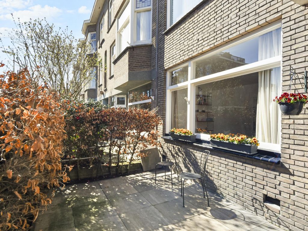 Van Lansbergestraat 184, 'S-GRAVENHAGE