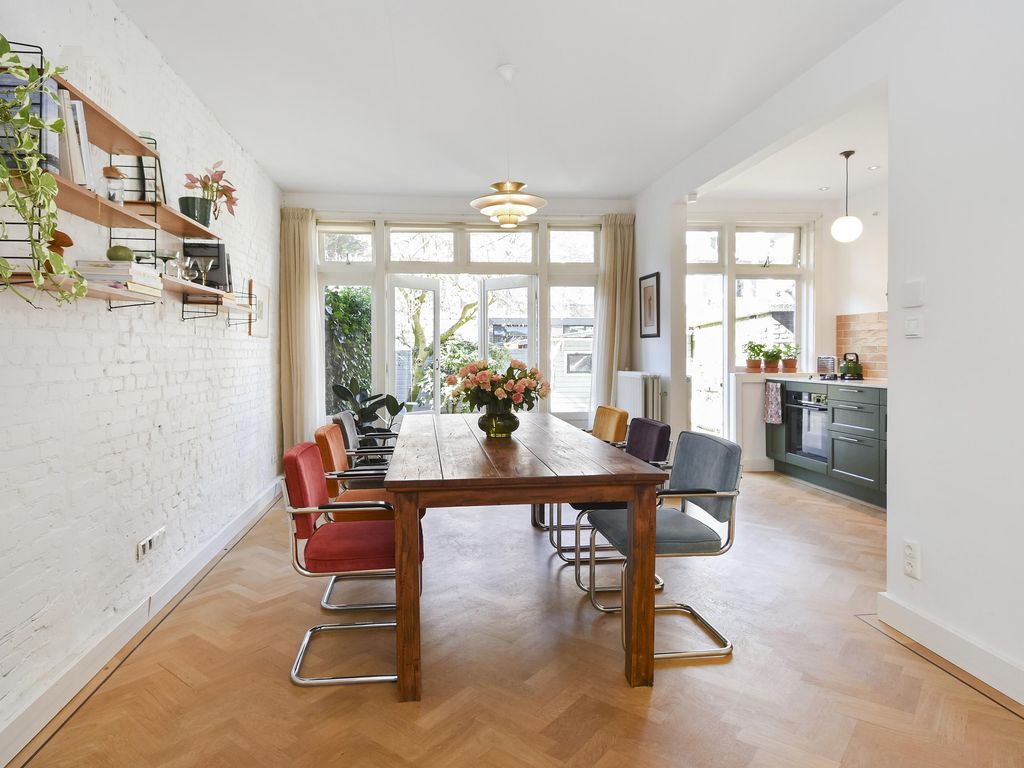 Van Lansbergestraat 184, 'S-GRAVENHAGE