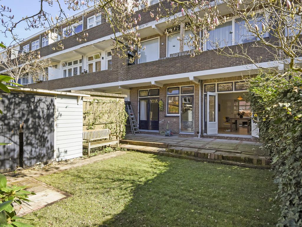 Van Lansbergestraat 184, 'S-GRAVENHAGE