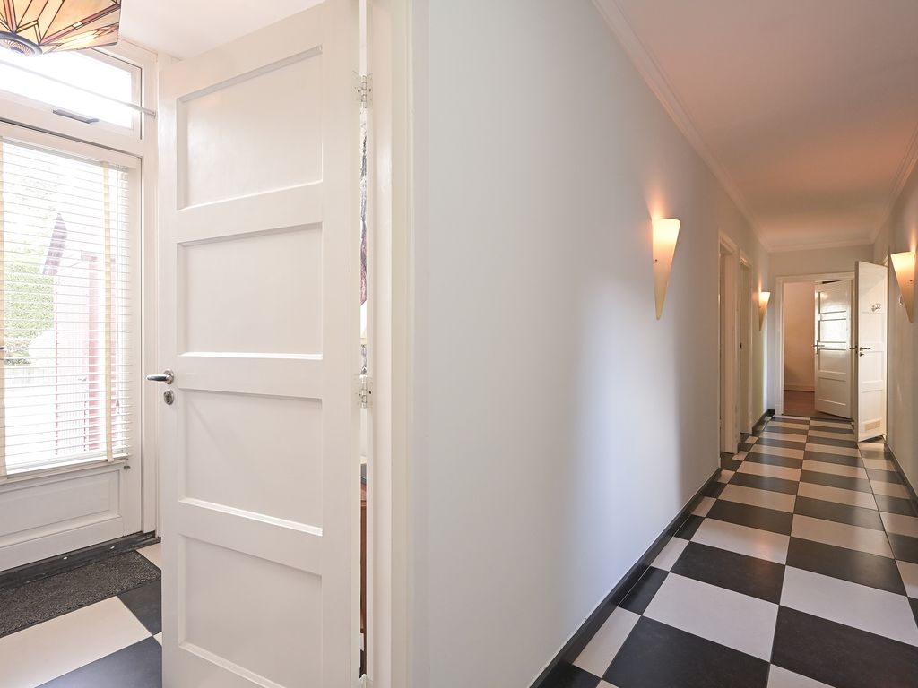 Westkapellelaan 236, 'S-GRAVENHAGE
