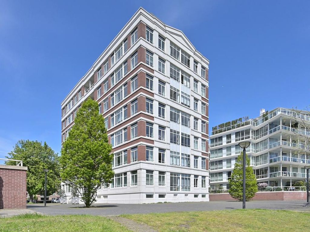 Burgemeester De Monchyplein 213, 'S-GRAVENHAGE