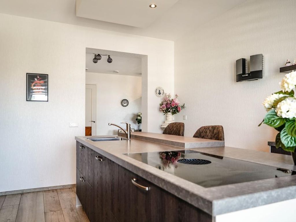 Deltaplein 230, 'S-GRAVENHAGE