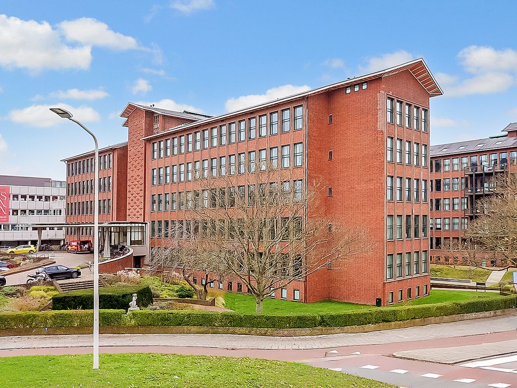 Plesmanweg 499, 'S-GRAVENHAGE