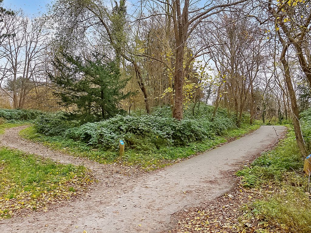 Plesmanweg 499, 'S-GRAVENHAGE
