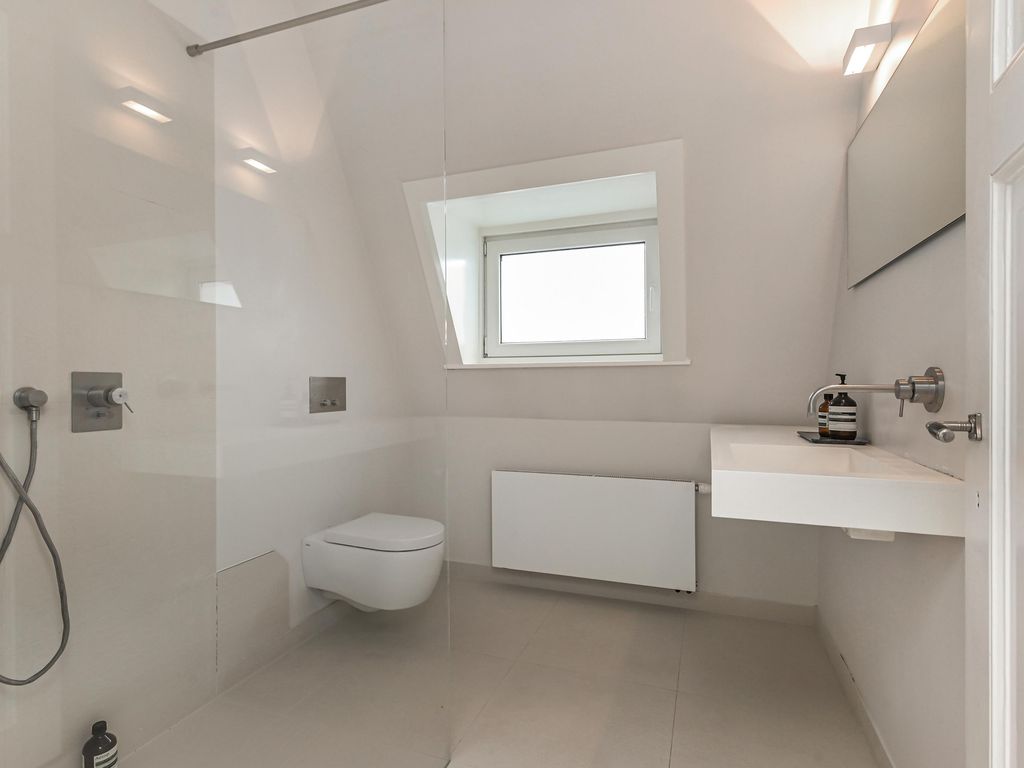 Van Beverningkstraat 131A, 'S-GRAVENHAGE