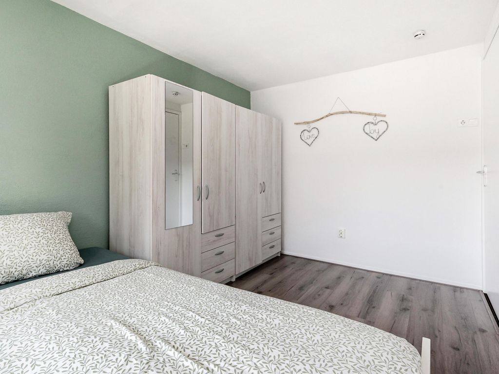 Loolaan 34, VOORBURG