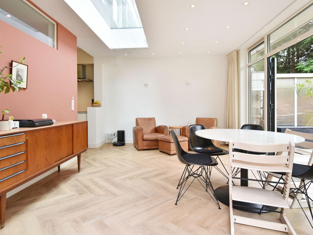 Van Neckstraat 125, 'S-GRAVENHAGE