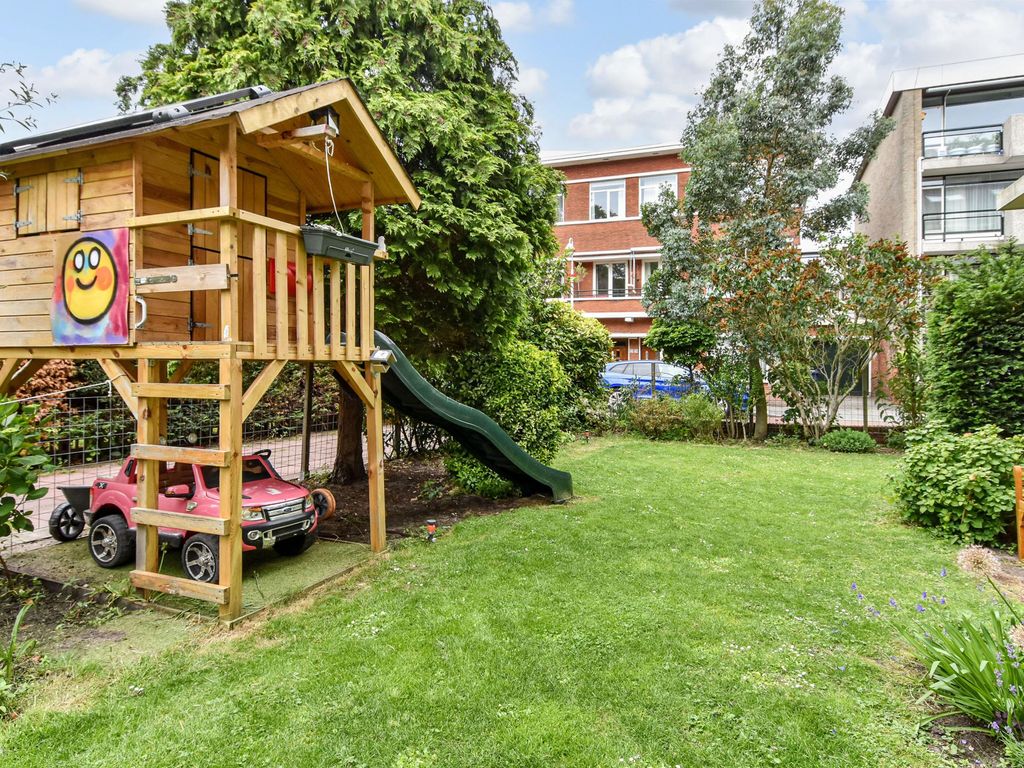Van Neckstraat 125, 'S-GRAVENHAGE