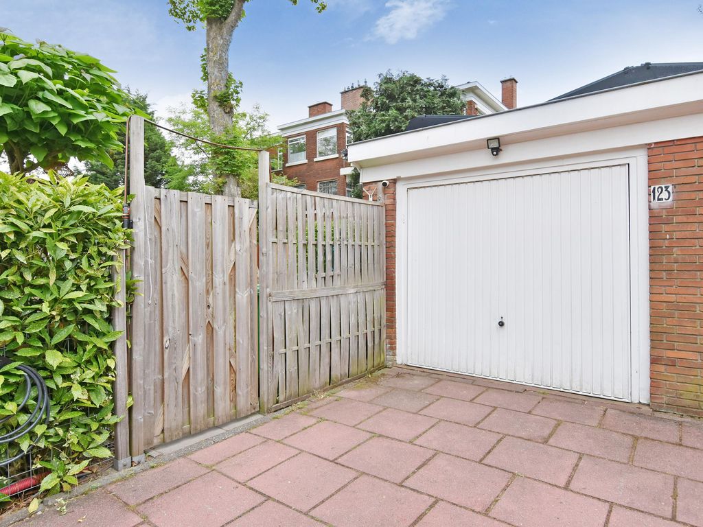 Van Neckstraat 125, 'S-GRAVENHAGE