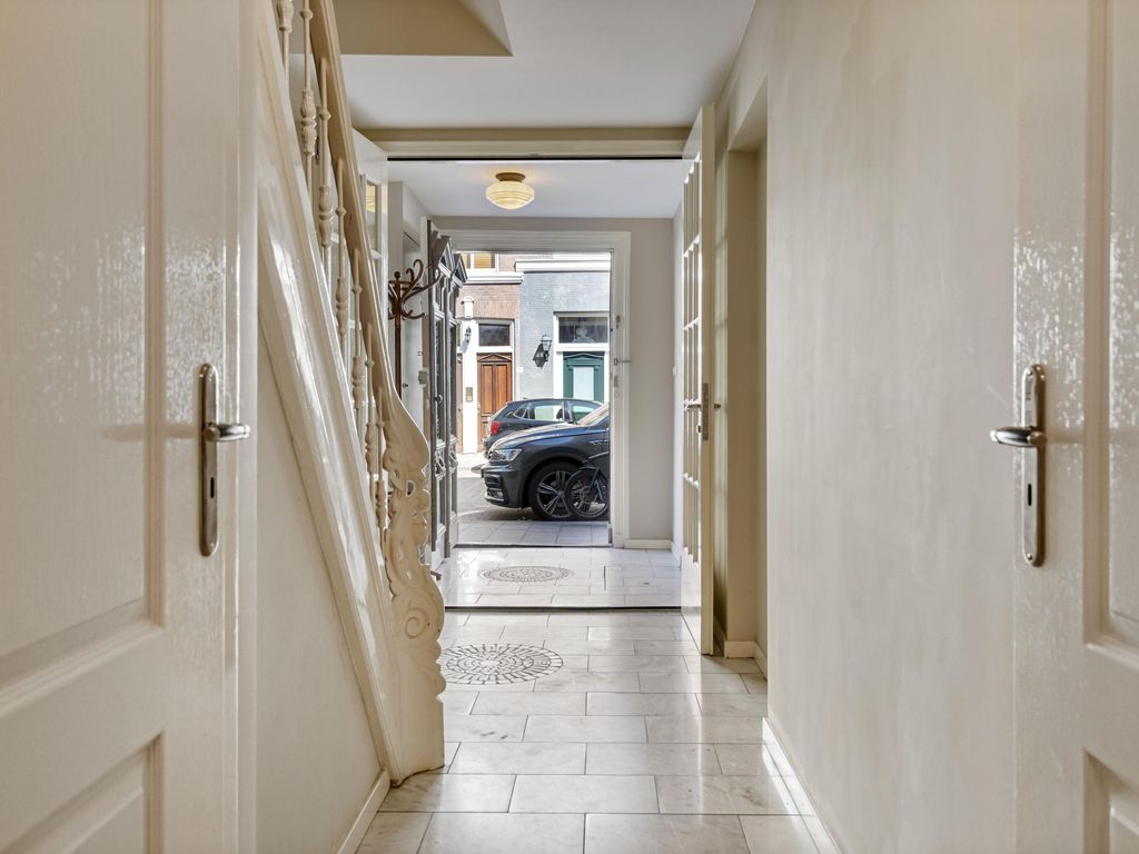Prins Hendrikstraat 18, 'S-GRAVENHAGE