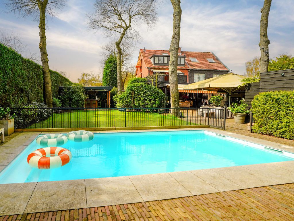 Waalsdorperlaan 42, WASSENAAR