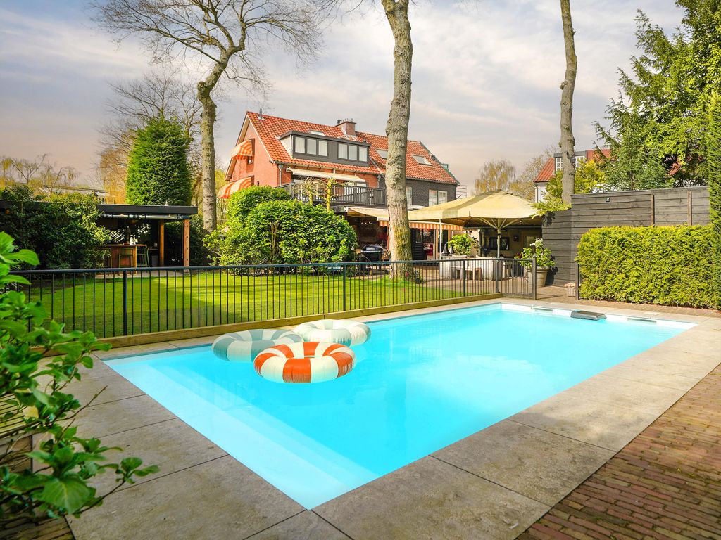 Waalsdorperlaan 42, WASSENAAR