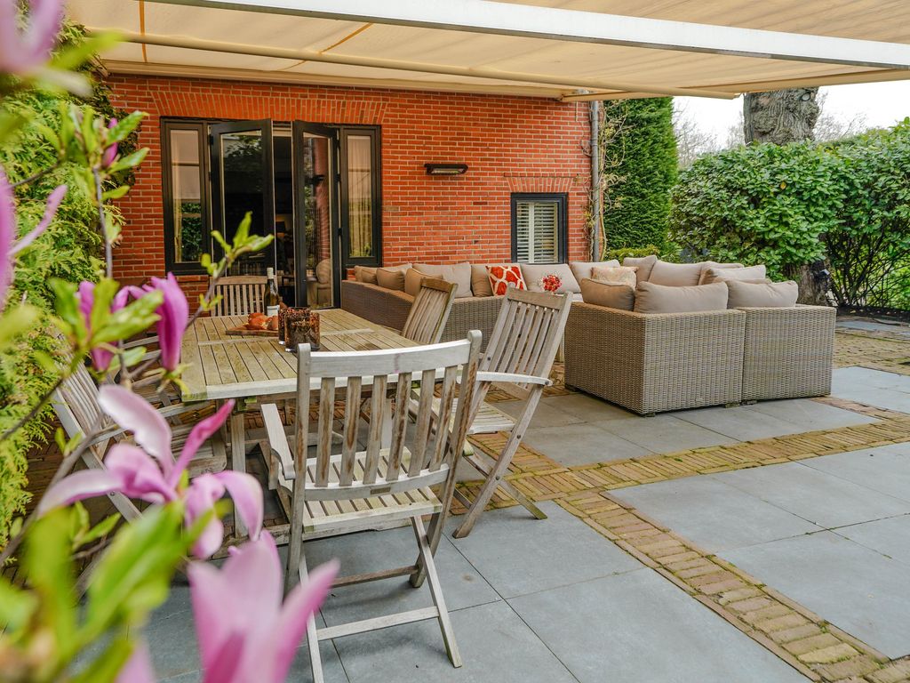 Waalsdorperlaan 42, WASSENAAR