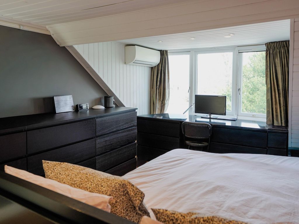 Waalsdorperlaan 42, WASSENAAR