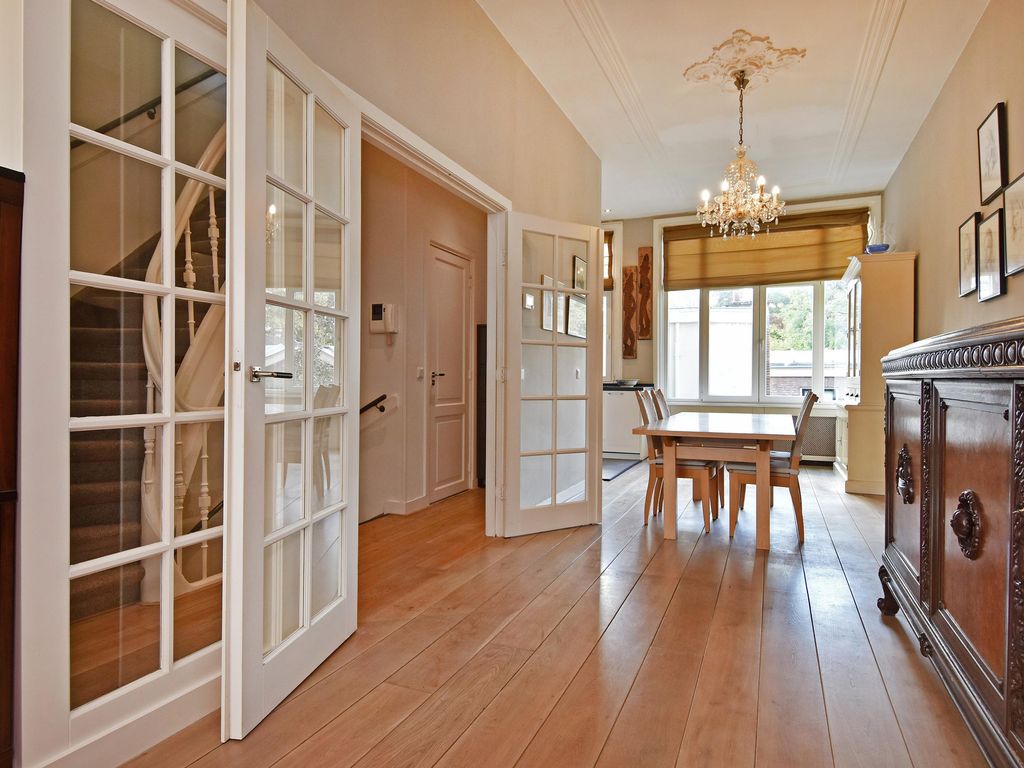 Koninginnegracht 113, 'S-GRAVENHAGE