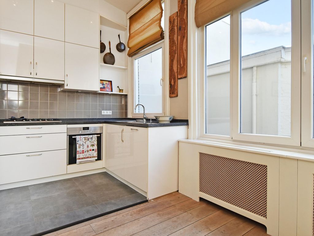 Koninginnegracht 113, 'S-GRAVENHAGE