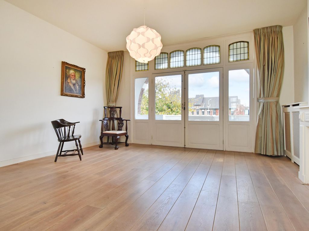 Koninginnegracht 113, 'S-GRAVENHAGE
