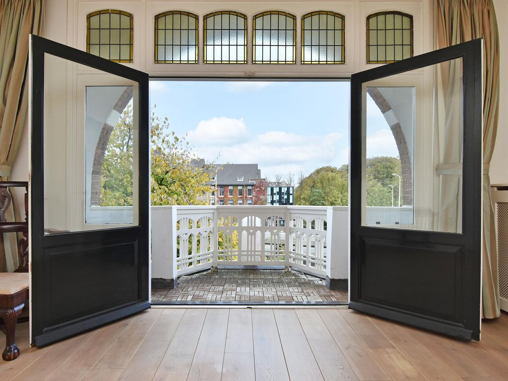 Koninginnegracht 113, 'S-GRAVENHAGE