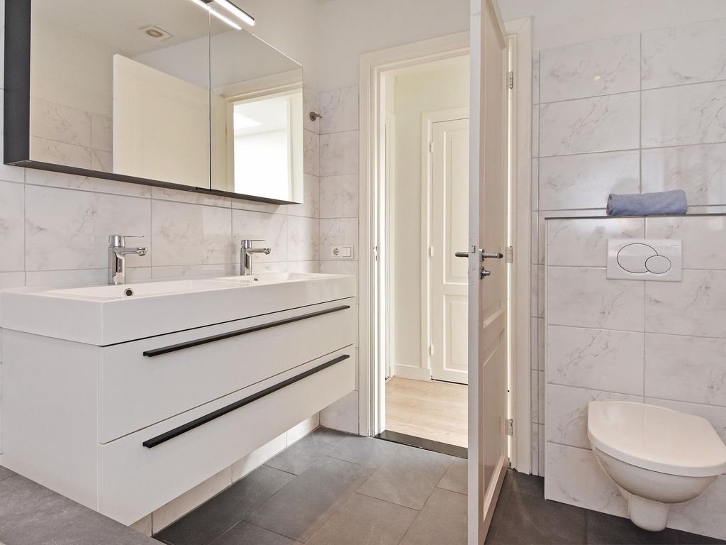 Koninginnegracht 113, 'S-GRAVENHAGE