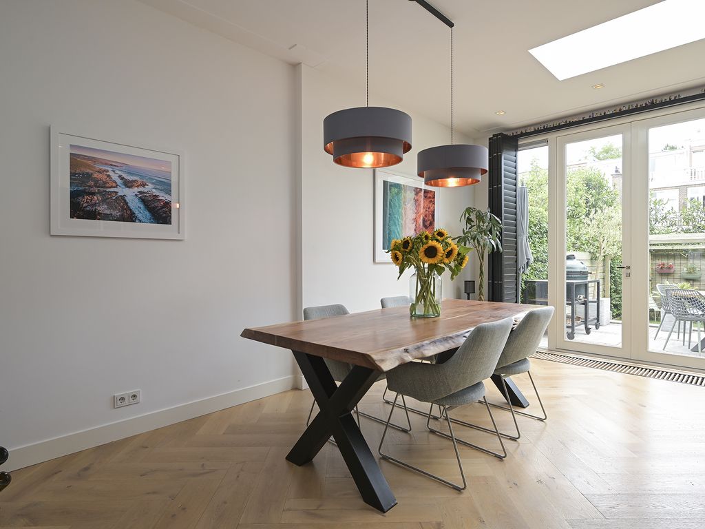 Van der Woertstraat 34, 'S-GRAVENHAGE