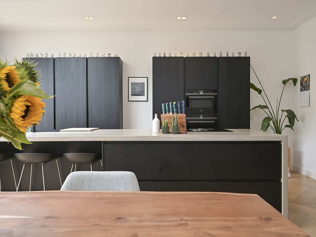 Van der Woertstraat 34, 'S-GRAVENHAGE