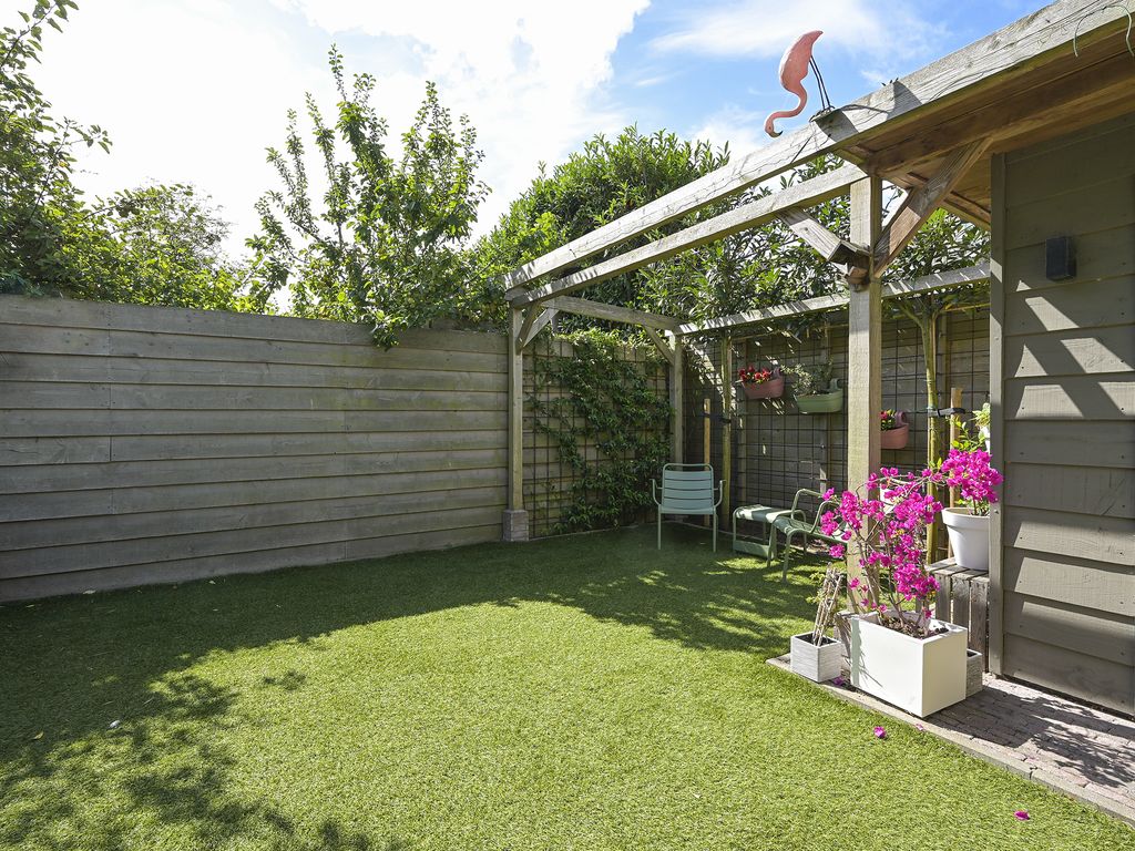 Van der Woertstraat 34, 'S-GRAVENHAGE