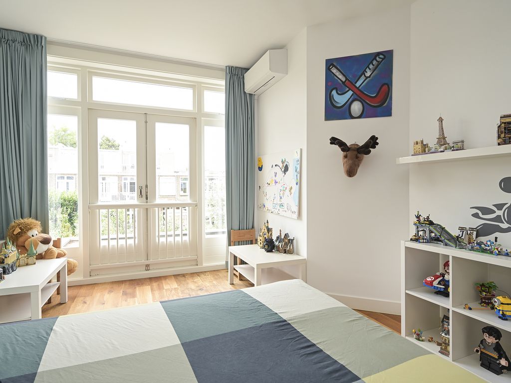 Van der Woertstraat 34, 'S-GRAVENHAGE