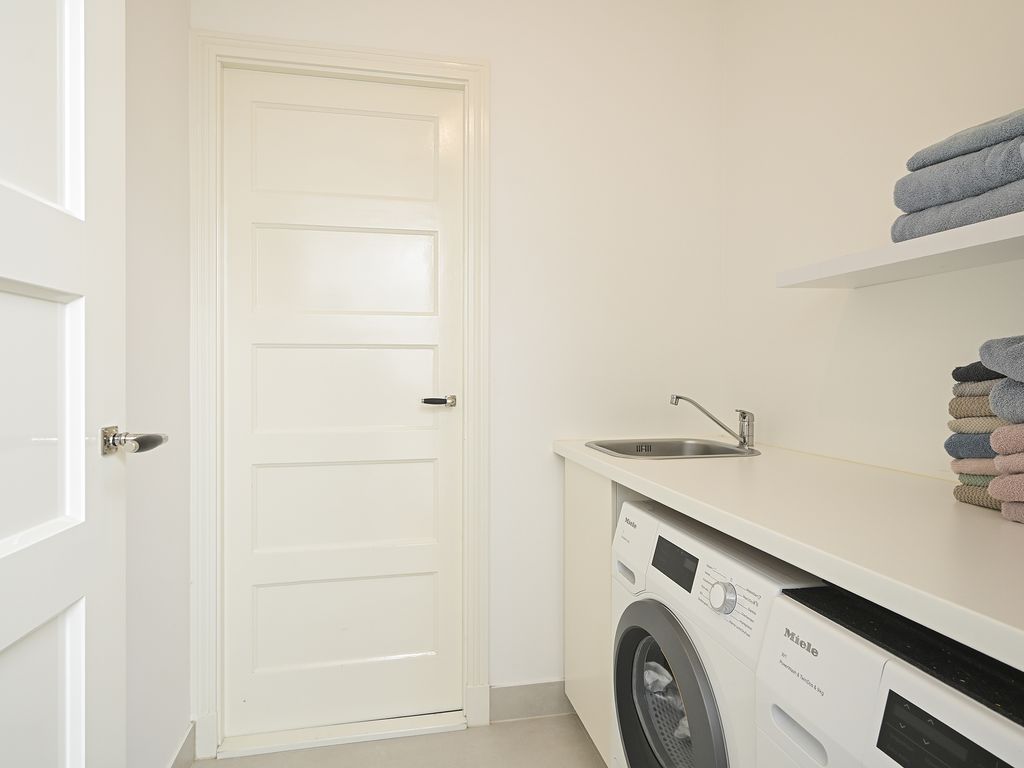 Van der Woertstraat 34, 'S-GRAVENHAGE