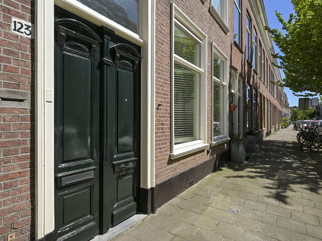 Da Costastraat 123, 'S-GRAVENHAGE