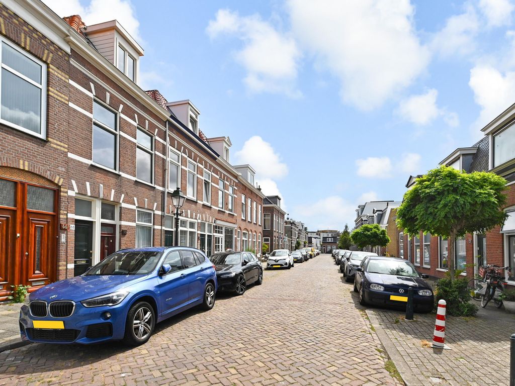 IJmuidenstraat 68, 'S-GRAVENHAGE