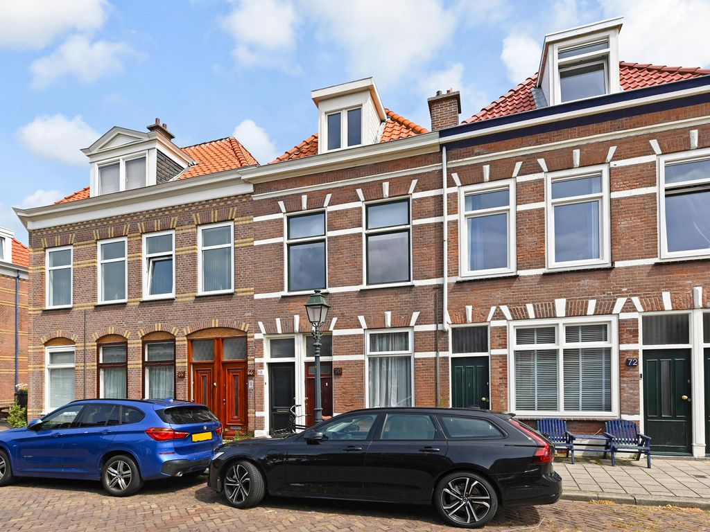 IJmuidenstraat 68, 'S-GRAVENHAGE
