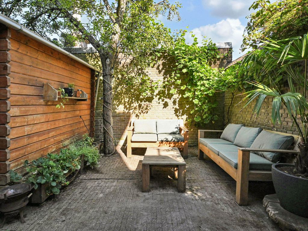 van Naeltwijckstraat 235, VOORBURG