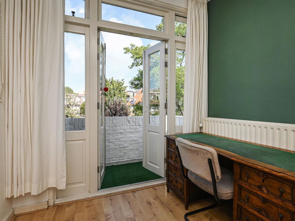van Naeltwijckstraat 235, VOORBURG