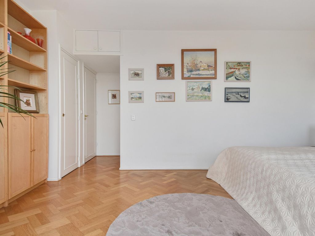 Ruychrocklaan 452, 'S-GRAVENHAGE