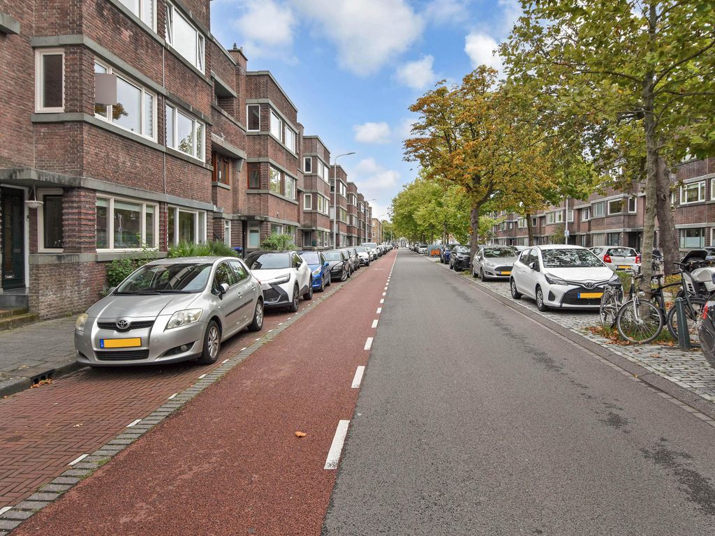 Juliana van Stolberglaan 337, 'S-GRAVENHAGE