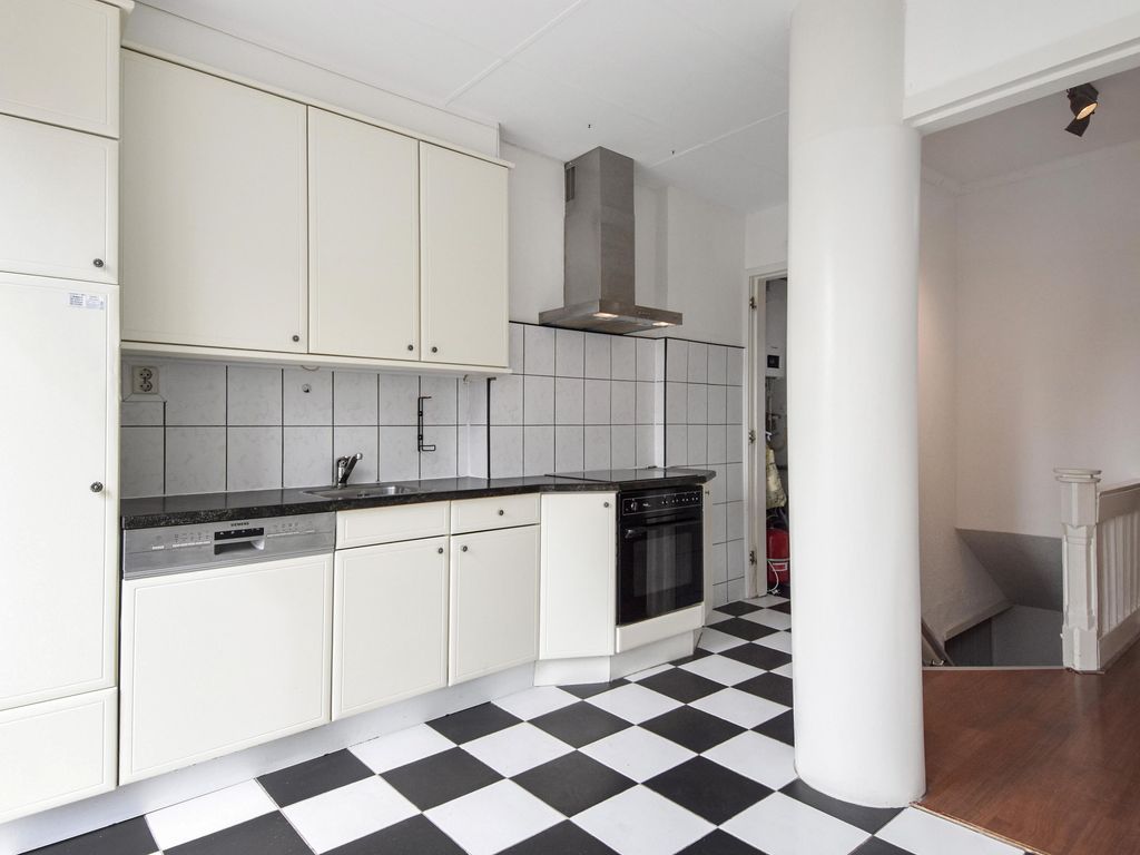 Juliana van Stolberglaan 337, 'S-GRAVENHAGE