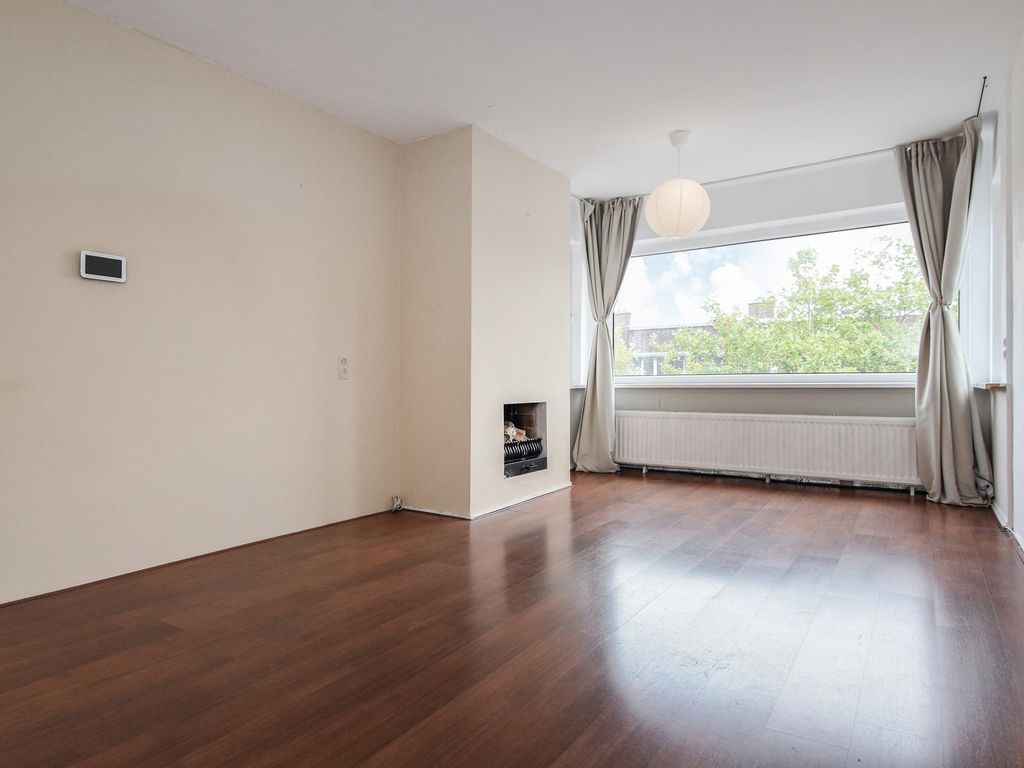 Juliana van Stolberglaan 337, 'S-GRAVENHAGE